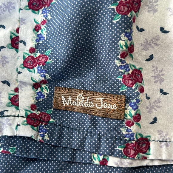 Matilda Jane Quick Getaway style top. Floral blue and pink. No size tag. - Picture 2 of 10